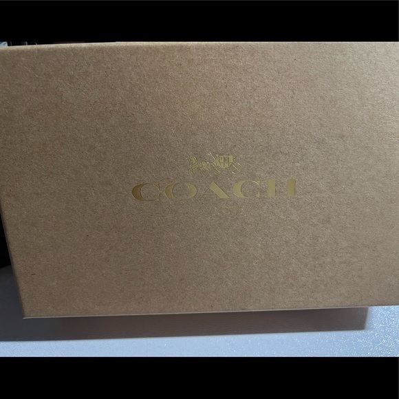 *NWT* Coach Boxed Mini Wallet On A Chain In Blocked Signature Canvas Gift 🎁 Set - Picture 6 of 7